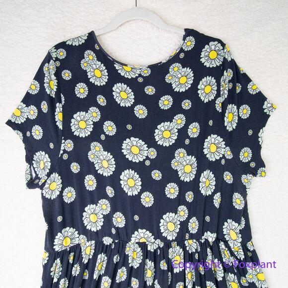 Modcloth daisy faux wrap short sleeve dress with side slit size 4X‎ - Picture 8 of 13